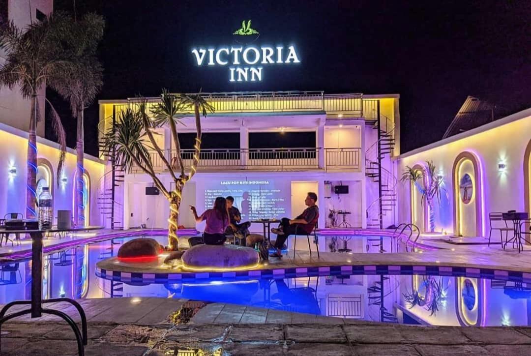 Victoria Inn Manado Bagian luar foto